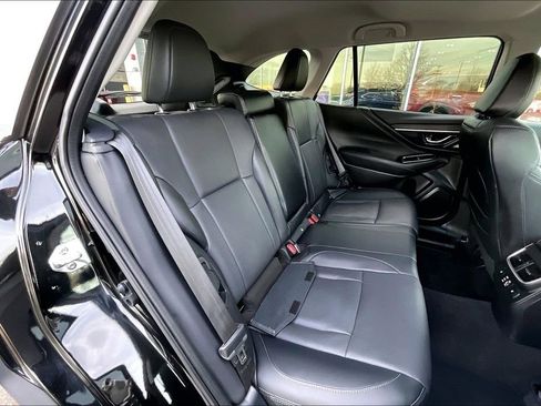 Certified 2025 Subaru Outback Limited image 30