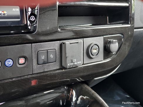 Used 2021 GMC Savana 3500 LS w/ Chrome Appearance Package RWD image 58