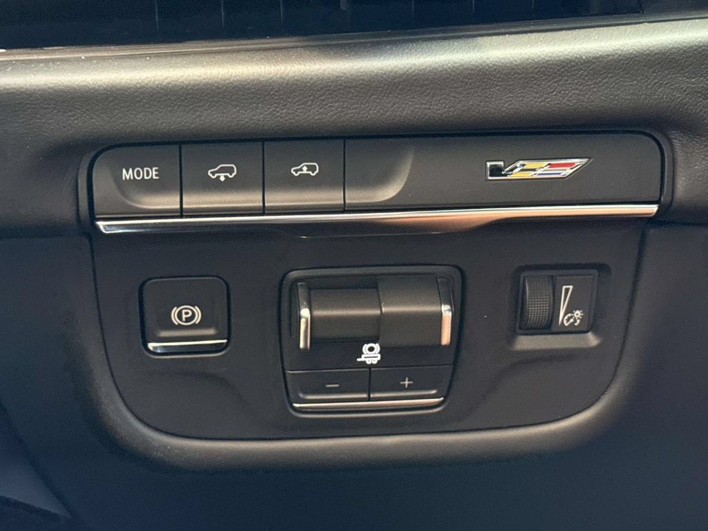 Certified 2026 Cadillac Escalade V AWD/4WD image 34