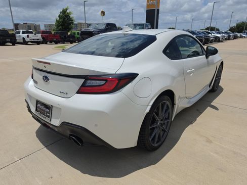 Used 2024 Subaru BRZ Limited RWD image 5
