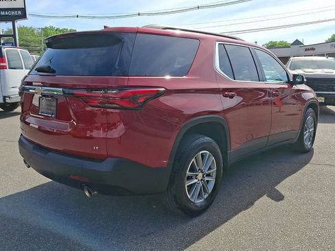 Used 2023 Chevrolet Traverse LT AWD/4WD image 5