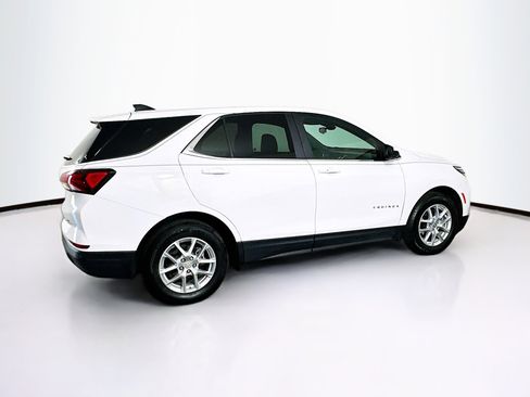 Used 2024 Chevrolet Equinox LT image 10