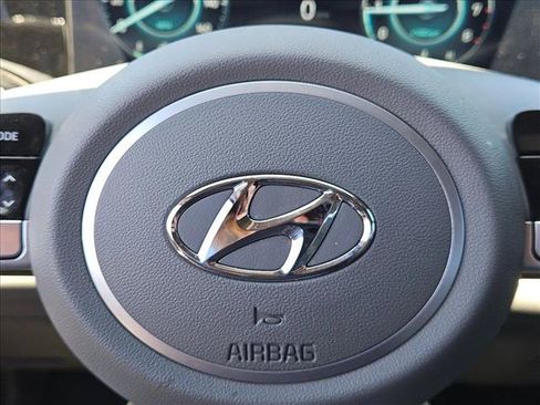 Certified 2023 Hyundai Elantra SEL w/ Convenience Package FWD image 12