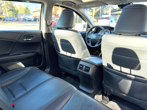 Used 2015 Honda Accord EX-L image 13