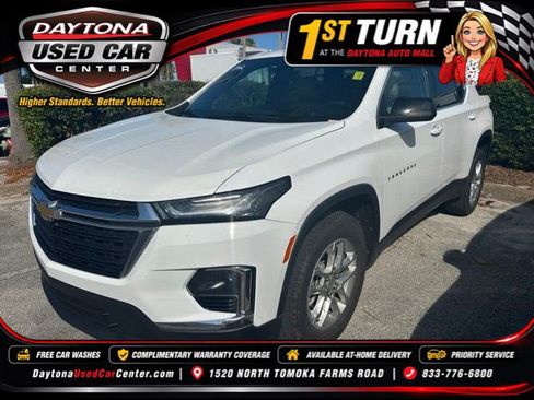 Used 2022 Chevrolet Traverse LS FWD image 1