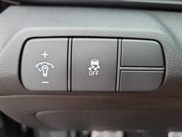New 2026 Hyundai Elantra SEL Sport FWD image 19