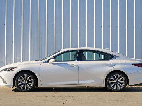 Used 2020 Lexus ES 350 image 8