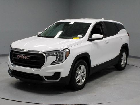 Used 2023 GMC Terrain SLE FWD image 6