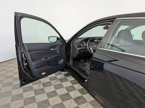 Used 2011 Honda Accord SE image 10