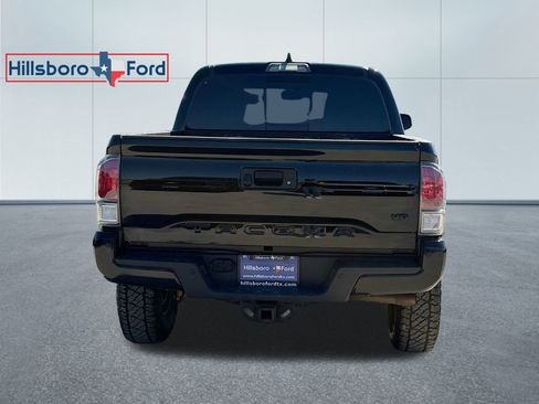 Used 2023 Toyota Tacoma TRD Off-Road w/ Technology Package image 9