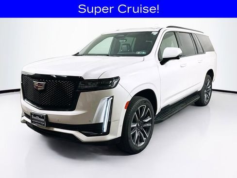 Certified 2023 Cadillac Escalade ESV Sport AWD/4WD image 3