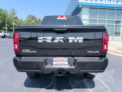 Used 2026 RAM 2500 Laramie AWD/4WD image 8