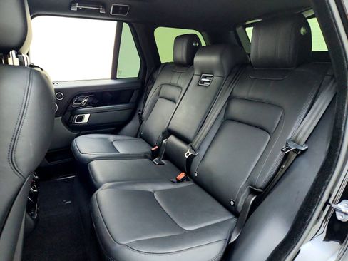Used 2018 Land Rover Range Rover HSE image 22