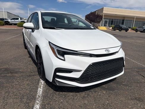 Used 2025 Toyota Corolla XSE image 1