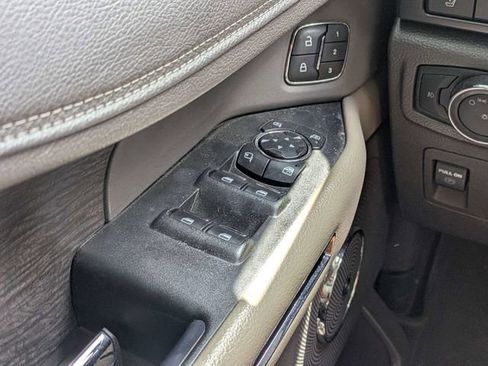 Used 2021 Ford Expedition Limited RWD image 25