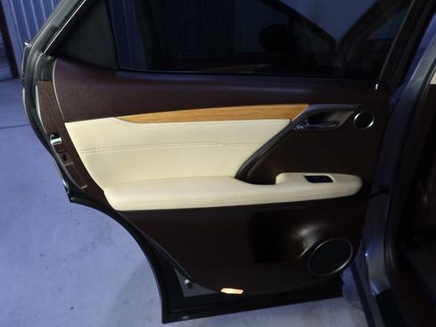 Used 2019 Lexus RX 350L FWD image 33