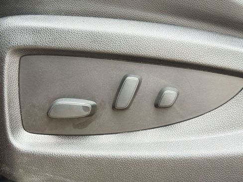 Used 2018 GMC Sierra 1500 SLT w/ Texas SLT Premium Package AWD/4WD image 11