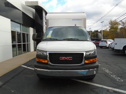 New 2025 GMC Savana 3500 w/ Power Convenience Package