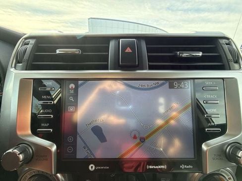 Used 2022 Toyota 4Runner SR5 Premium AWD/4WD image 18