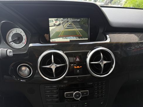 Used 2015 Mercedes-Benz GLK 350 2WD image 27