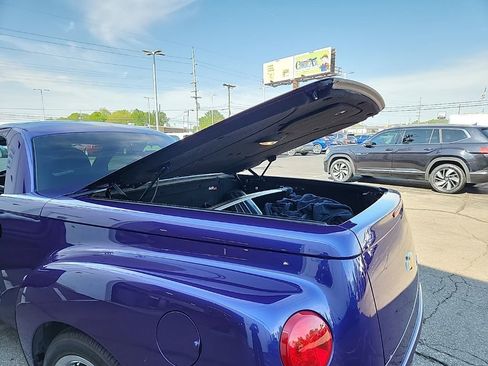Used 2004 Chevrolet SSR w/ Preferred Equipment Group RWD image 27