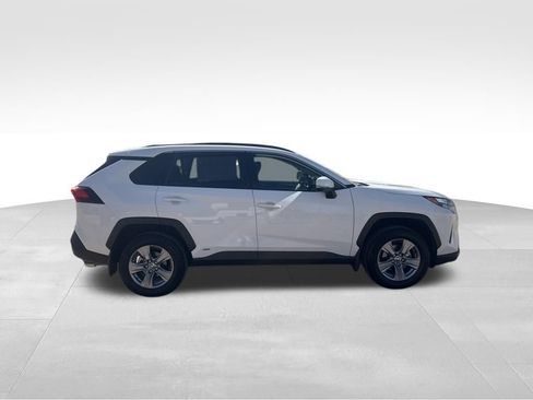 Used 2024 Toyota RAV4 LE image 6