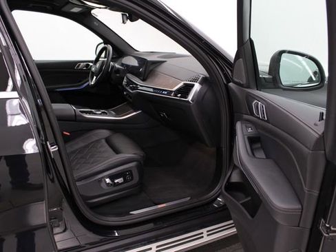 Used 2025 BMW X5 xDrive40i w/ Climate Comfort Package image 52