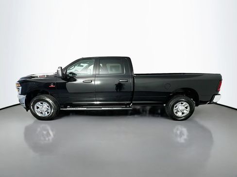New 2026 RAM 2500 Tradesman AWD/4WD image 4