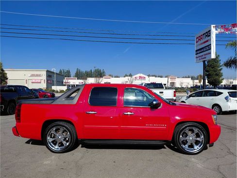 Used 2008 Chevrolet Avalanche LS w/ Convenience Package #1 image 3