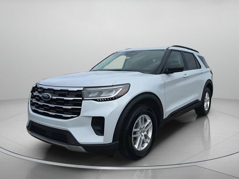 New 2026 Ford Explorer Active image 11