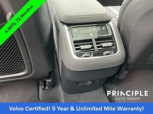Certified 2025 Volvo XC90 B5 Plus image 31