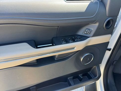 Certified 2024 Ford Expedition Max XLT image 34