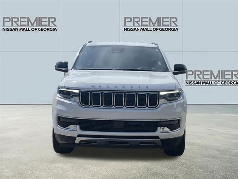 Used 2024 Jeep Wagoneer Series III AWD/4WD image 29