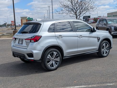 Used 2025 Mitsubishi Outlander Sport ES image 5