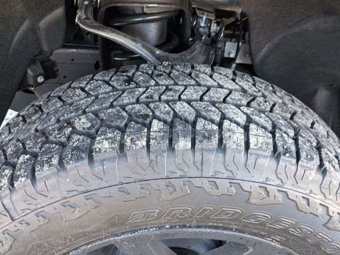 New 2026 Chevrolet Silverado 1500 LT Trail Boss w/ Convenience Package II image 12