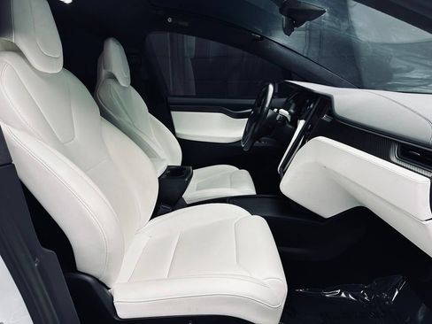 Used 2018 Tesla Model X 75D AWD/4WD image 20