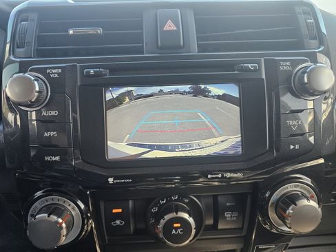 Used 2019 Toyota 4Runner TRD Off-Road AWD/4WD image 19