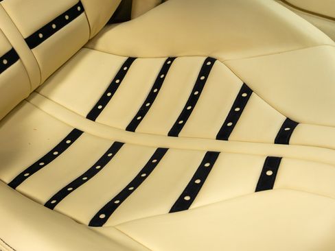 Used 2018 Ferrari 812 Superfast image 34