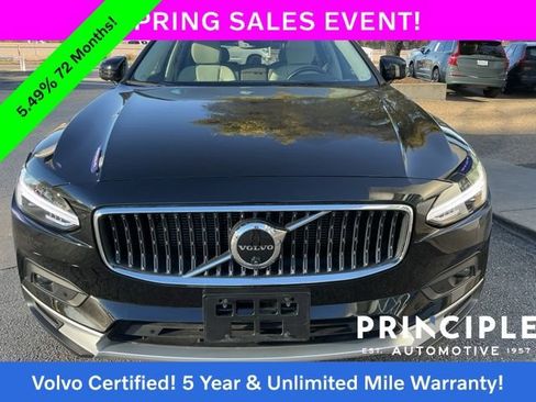 Certified 2024 Volvo V90 B6 Cross Country Ultimate w/ Protection Package Premier AWD/4WD image 3