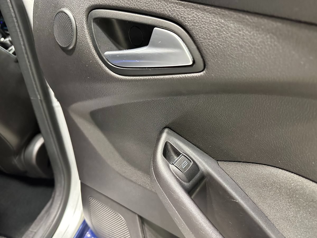 Used 2013 Ford Focus ST FWD image 17