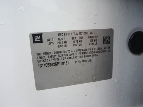 Used 2016 Chevrolet Malibu LT w/ Power Convenience Package image 11