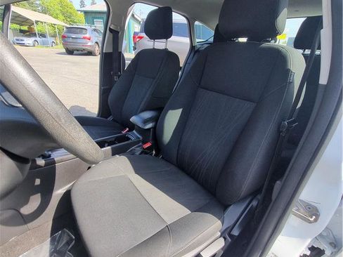 Used 2018 Ford Focus SE FWD image 10