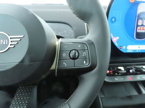 Used 2025 MINI Cooper Countryman S image 14