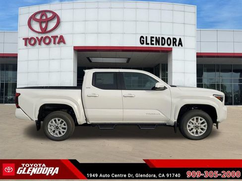 New 2026 Toyota Tacoma SR5 RWD image 2