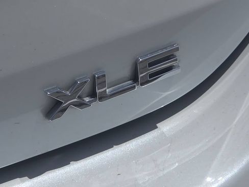 Used 2023 Toyota Highlander XLE FWD image 24