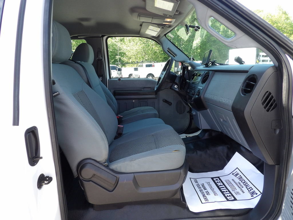 Used 2013 Ford F550 2WD SuperCab Super Duty image 35