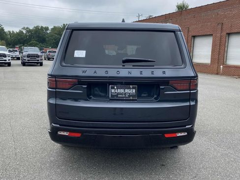 New 2025 Jeep Wagoneer L Series II w/ Convenience Group I image 7