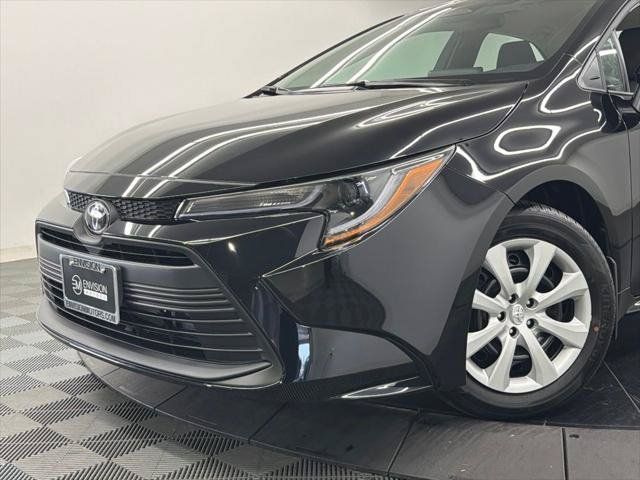 Certified 2026 Toyota Corolla LE FWD image 4