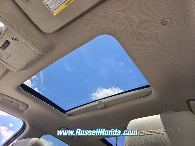 Used 2019 GMC Acadia Denali w/ Technology Package FWD image 6