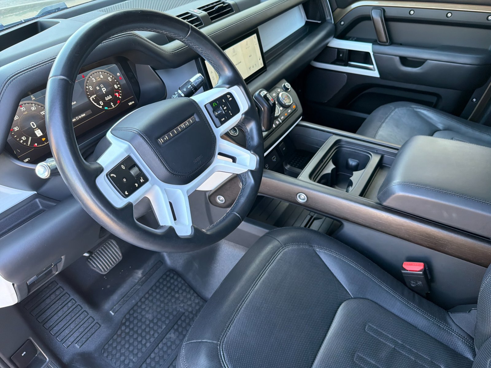 Used 2022 Land Rover Defender 110 X-Dynamic HSE AWD/4WD image 10